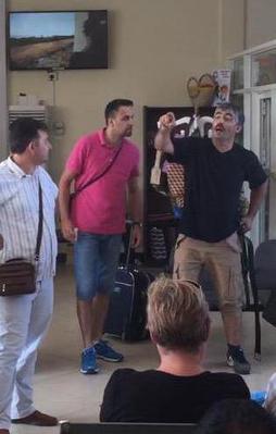 Paralelciler Tanzanya'da TRT ekibine saldırdı