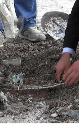 Van'da okul yolunda bomba bulundu