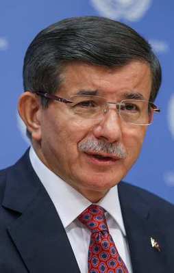 Davutoğlu: Esed'li çözüm mümkün değil