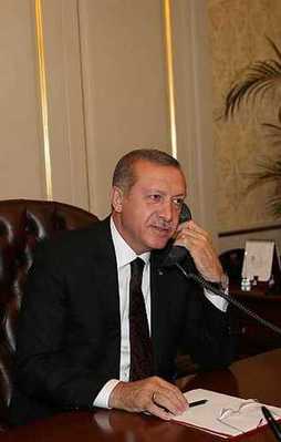 Erdoğan'dan Abbas'a "bayrak" telefonu