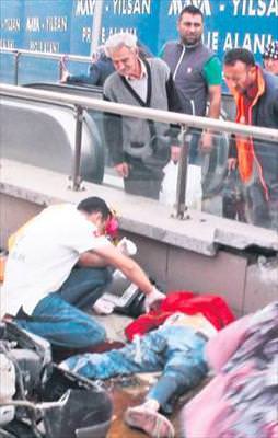 Metroya daldı 2 ölü 2 yaralı