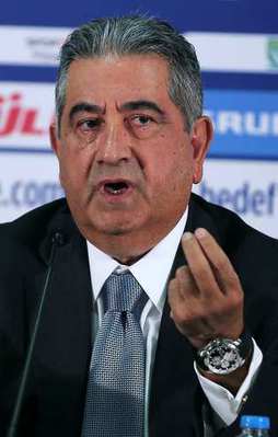 PFDK'dan Mahmut Uslu'ya şok ceza
