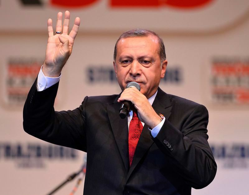 "Bu ülkeyi üç-beş çapulcuya teslim etmeyeceğiz"