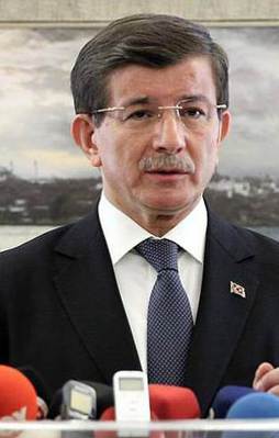 Davutoğlu hava sahasının ihlalini değerlendirdi