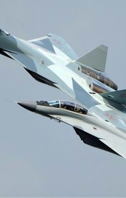 Suriye'de Rus savaş uçağı düşürüldü