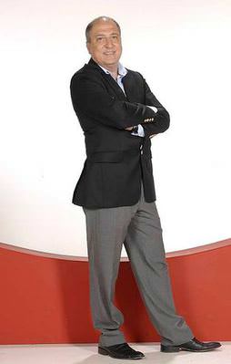 Ali Atıf Bir tam bir başörtü düşmanı!