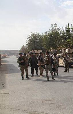 Taliban Kunduz'a yeniden saldırdı