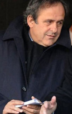 Sepp Blatter ve Michel Platini'ye ceza