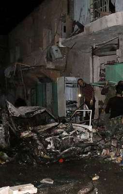 Sınırda bomba yüklü araç patlatıldı