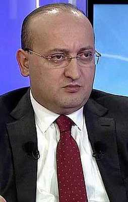 "Bu tamamen kandırmaca ve numara"