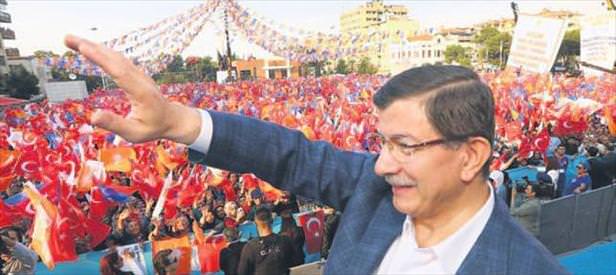 HDP terör örgütüyle selfie çekmesin