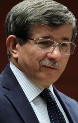 Davutoğlu'ndan iptal kararı