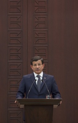 Davutoğlu: "Demirtaş'ın maskesi düştü"