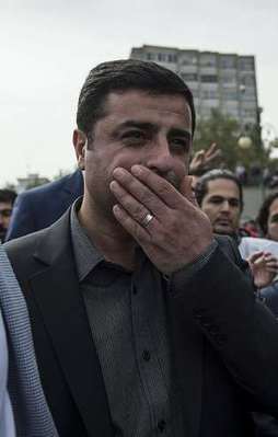 HDP'nin yeni hedefi sol oylar!