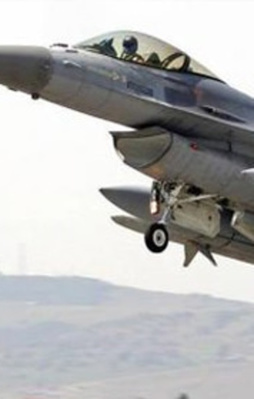 Türk jetlerine taciz!