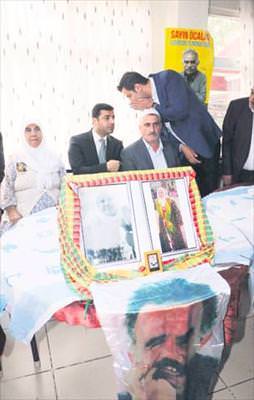 Canlı kalkan Hürriyet