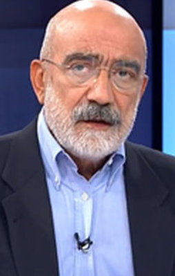 Ahmet Altan yine kan kustu