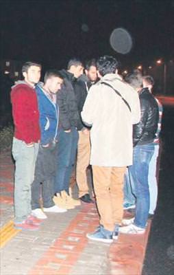 Üniversitede dehset