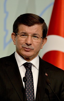 Davutoğlu: 10 kişi gözaltına alındı