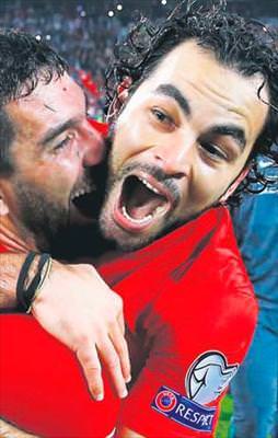 Fransa'ya gittiğimiz için rüyada gibiyim