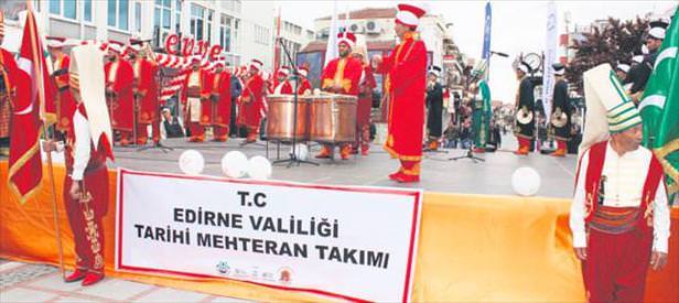 1.70'lik memur aranıyor