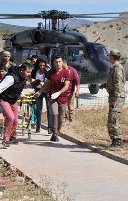 Tunceli'de askeri araca bombalı saldırı!