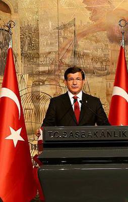 "Türk vatandaşlarına Schengen uygulaması başlamalı"