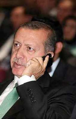 Erdoğan'dan şehit ailelerine taziye telefonu