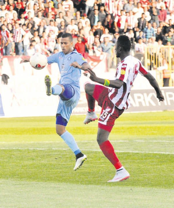 Gakkoş zirveye kondu