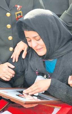 Şehitlere son görev