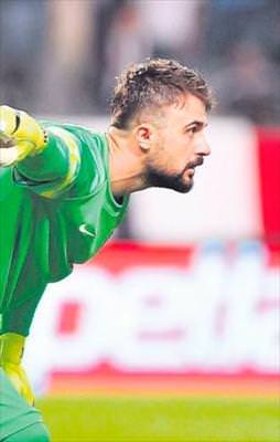 Onur'un menajerinden özel istek!