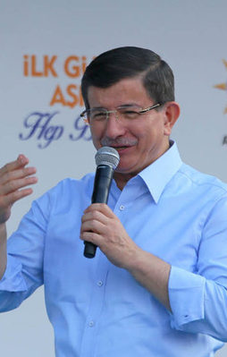 Başbakan Davutoğlu İzmir'de