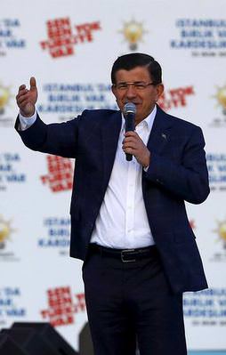Başbakan Davutoğlu'ndan önemli mesajlar