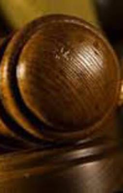 "Normal bir insan eşini fişler mi?"