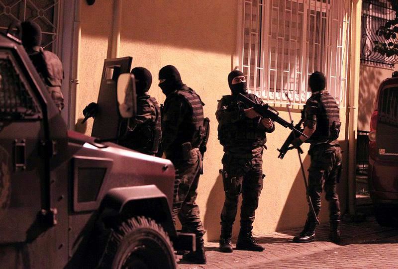 İstanbul'da şafak operasyonu