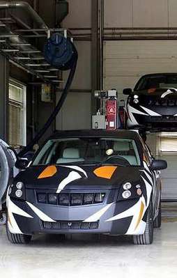 İlk yerli otomobil rekor fiyata satıldı