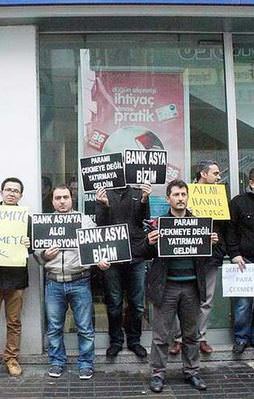 Şakirtlere evini sattırıp kendi paralarını çektiler