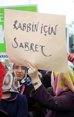 Paralel tetikçiden dini ifadeler kullanmayın uyarısı