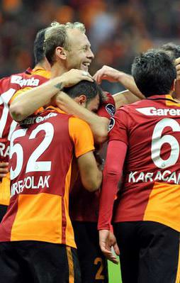 Galatasaray, Eskişehir'i farklı mağlup etti!