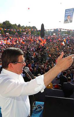 Davutoğlu'ndan müjde üstüne müjde