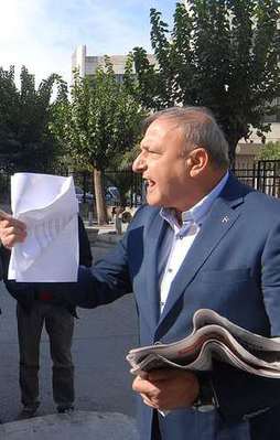 Oktay Vural TRT muhabirini kovdu