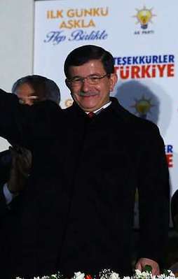Davutoğlu: "Kazanan 78 milyondur"