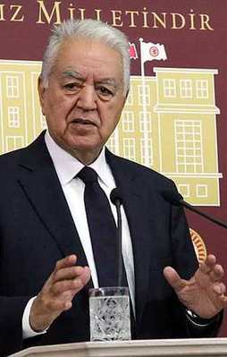 CHP'li Loğoğlu Zaman'da yazmaya başladı