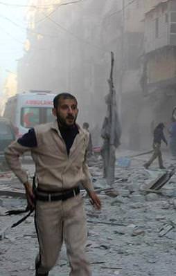 Esed'in ordusu Halep'e ilerledi