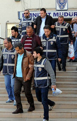 SGK’yı 7 milyon zarara uğratan çete çökertildi