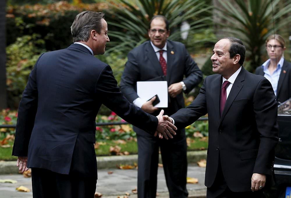 Sisi İngiltere'de protesto edildi-3