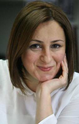 CHP'li kadınlar gazeteciye saldırdı