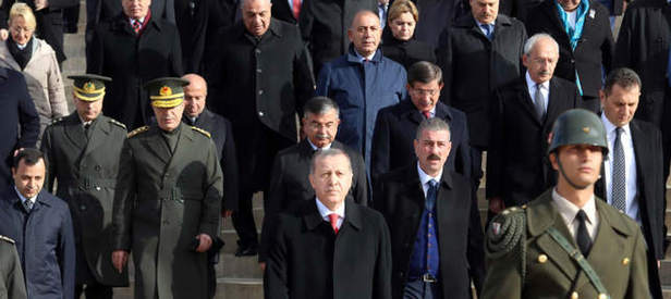 Liderler Atatürk’ü andı