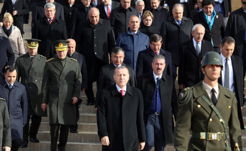 Liderler Atatürk'ü andı