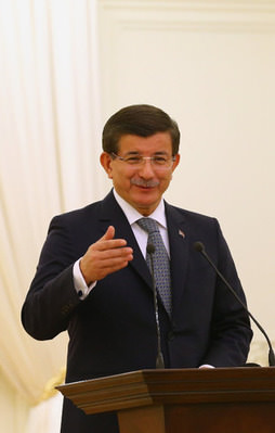 Davutoğlu müjdeyi verdi: Yüzde 20 indirim başladı!